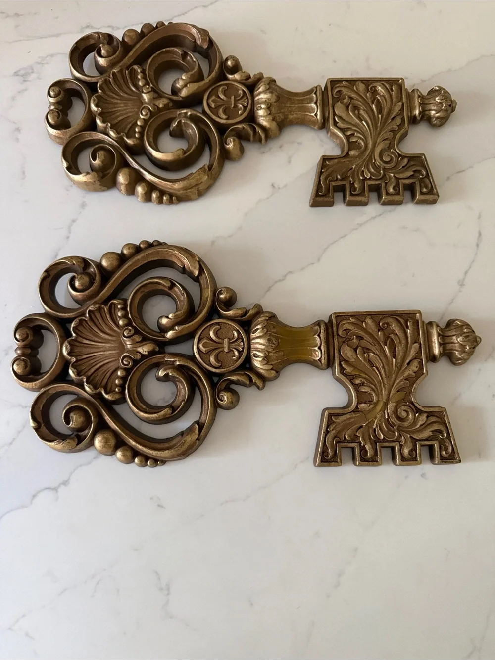 Vintage Dart Decorative Gold Colored Keys Set of 2